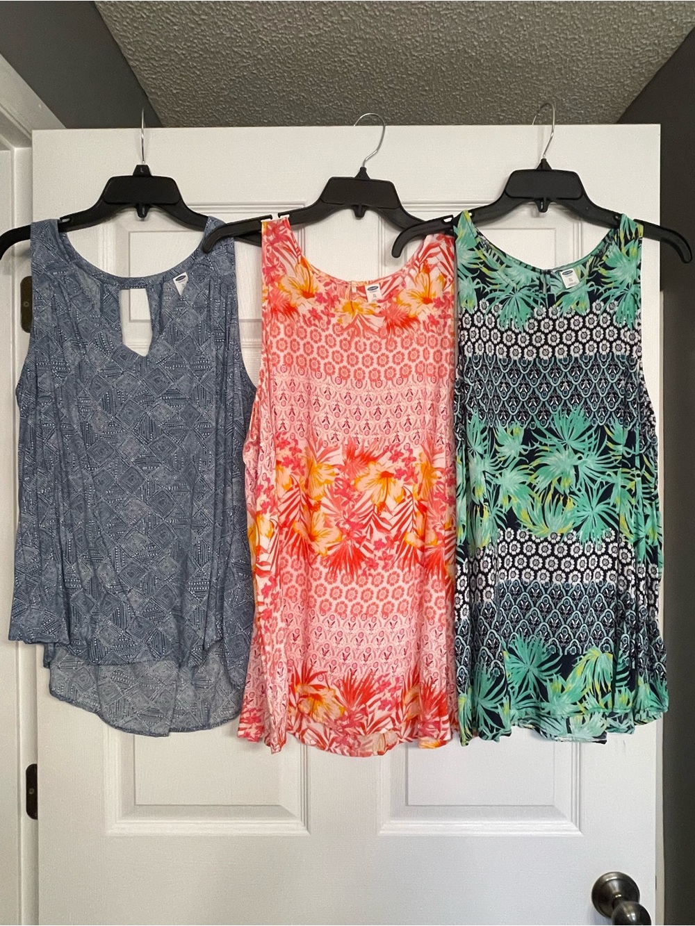 Old Navy Coral Floral Sleeveless Tank Top with Yellow Accents